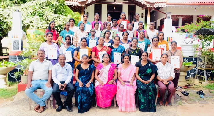 The certificate awarding ceremony for the Habaraduwa Batik training program, aimed at encouraging entrepreneurs, was successfully concluded